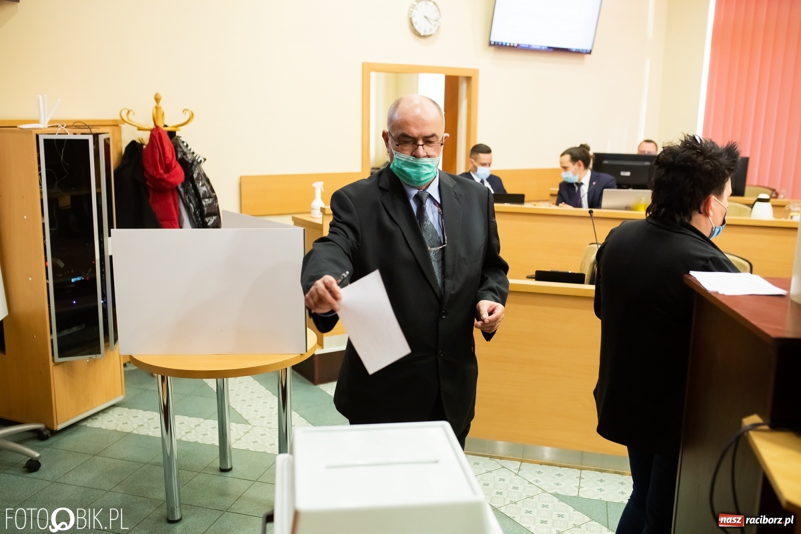 Zdjęcie w galerii na portalu naszraciborz.pl: Radni zatwierdzili pomoc miasta dla branży gastronomiczno-hotelarskiej wiadomości z regionu