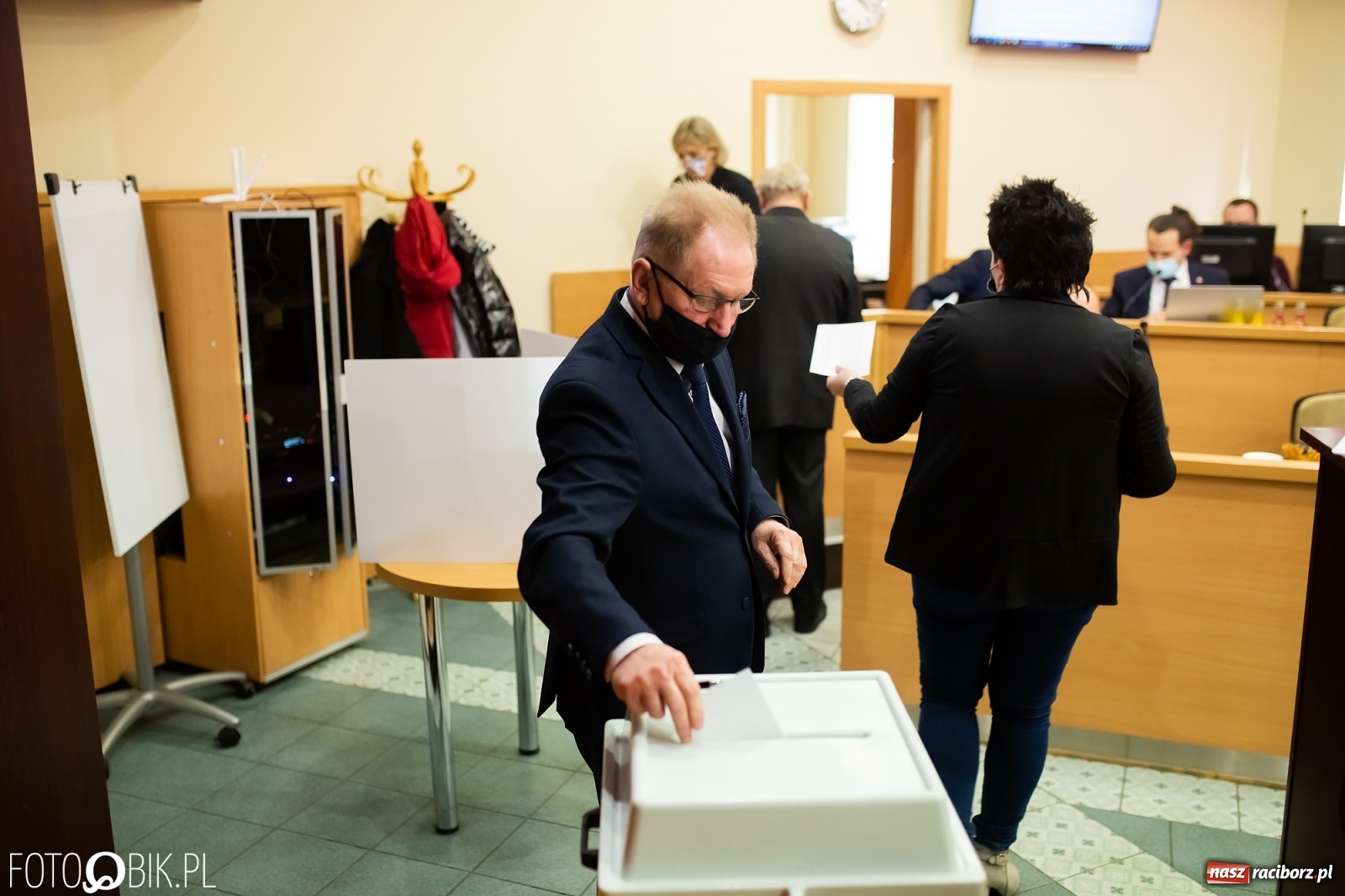 Zdjęcie w galerii na portalu naszraciborz.pl: Radni zatwierdzili pomoc miasta dla branży gastronomiczno-hotelarskiej wiadomości z regionu