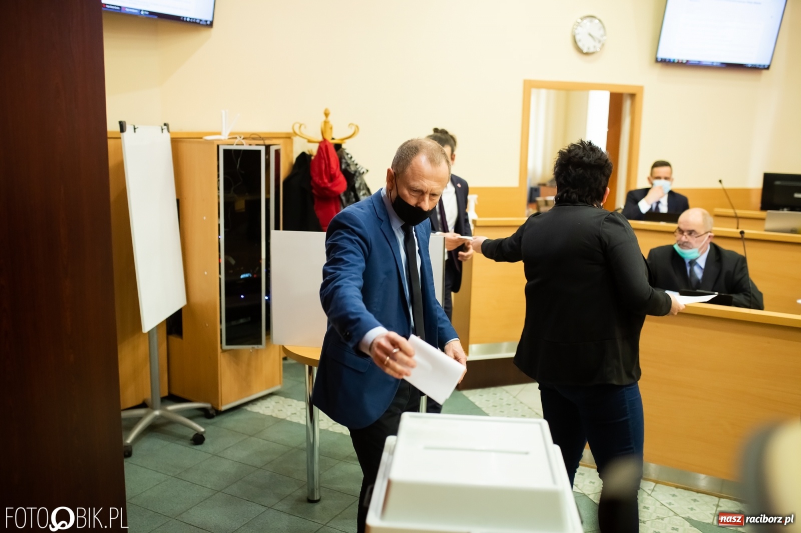 Zdjęcie w galerii na portalu naszraciborz.pl: Radni zatwierdzili pomoc miasta dla branży gastronomiczno-hotelarskiej wiadomości z regionu