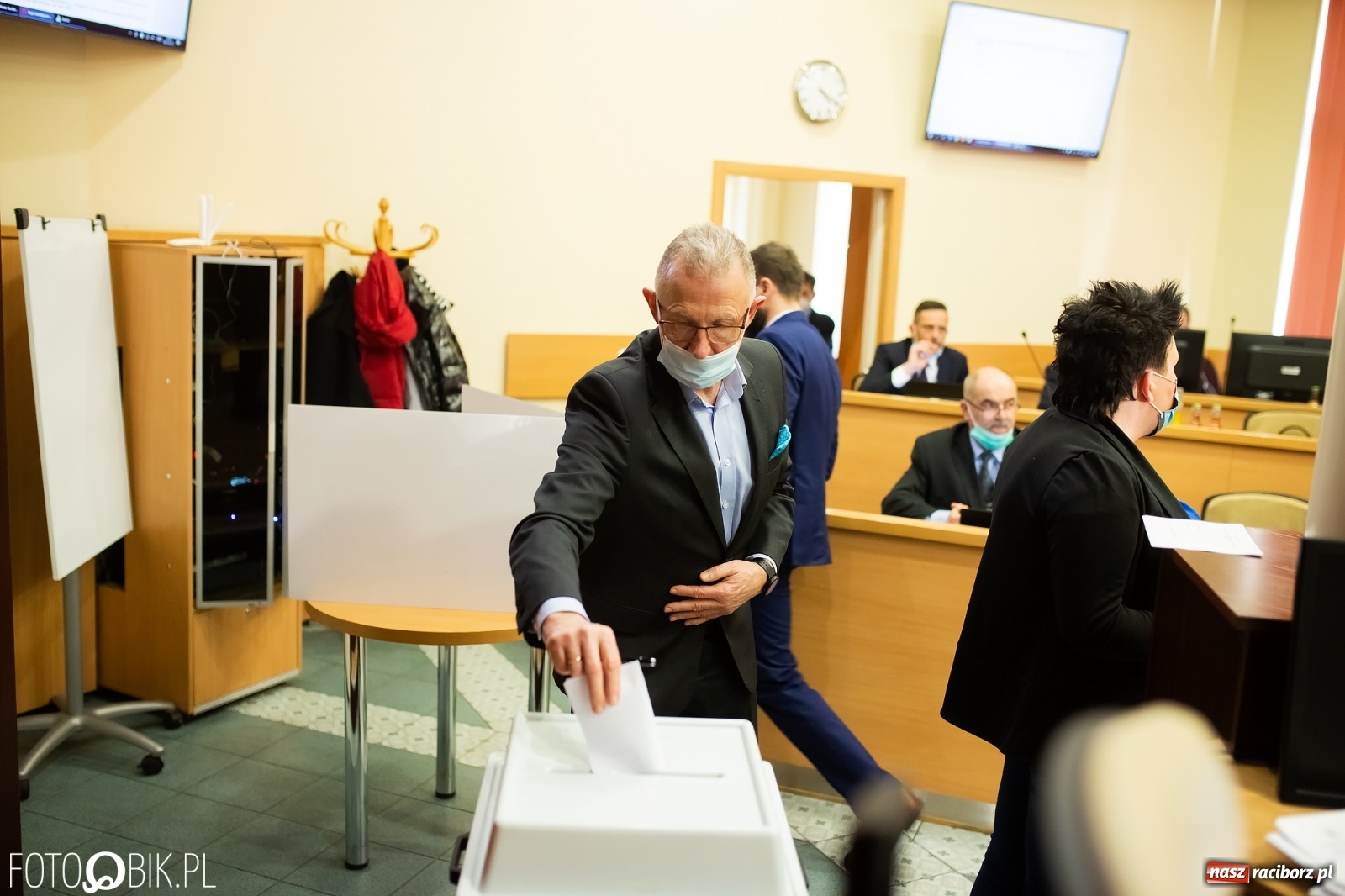 Zdjęcie w galerii na portalu naszraciborz.pl: Radni zatwierdzili pomoc miasta dla branży gastronomiczno-hotelarskiej wiadomości z regionu