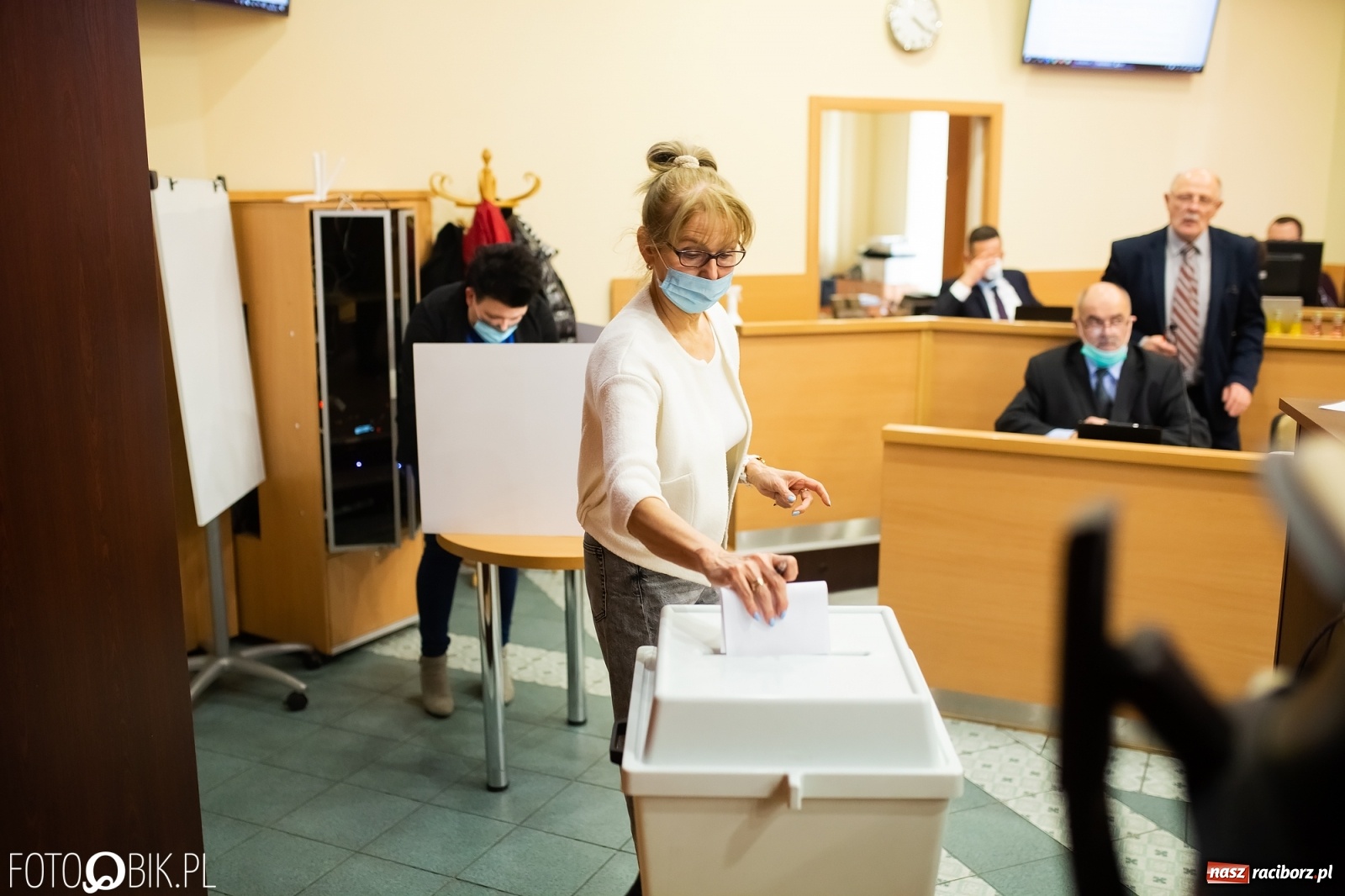 Zdjęcie w galerii na portalu naszraciborz.pl: Radni zatwierdzili pomoc miasta dla branży gastronomiczno-hotelarskiej wiadomości z regionu