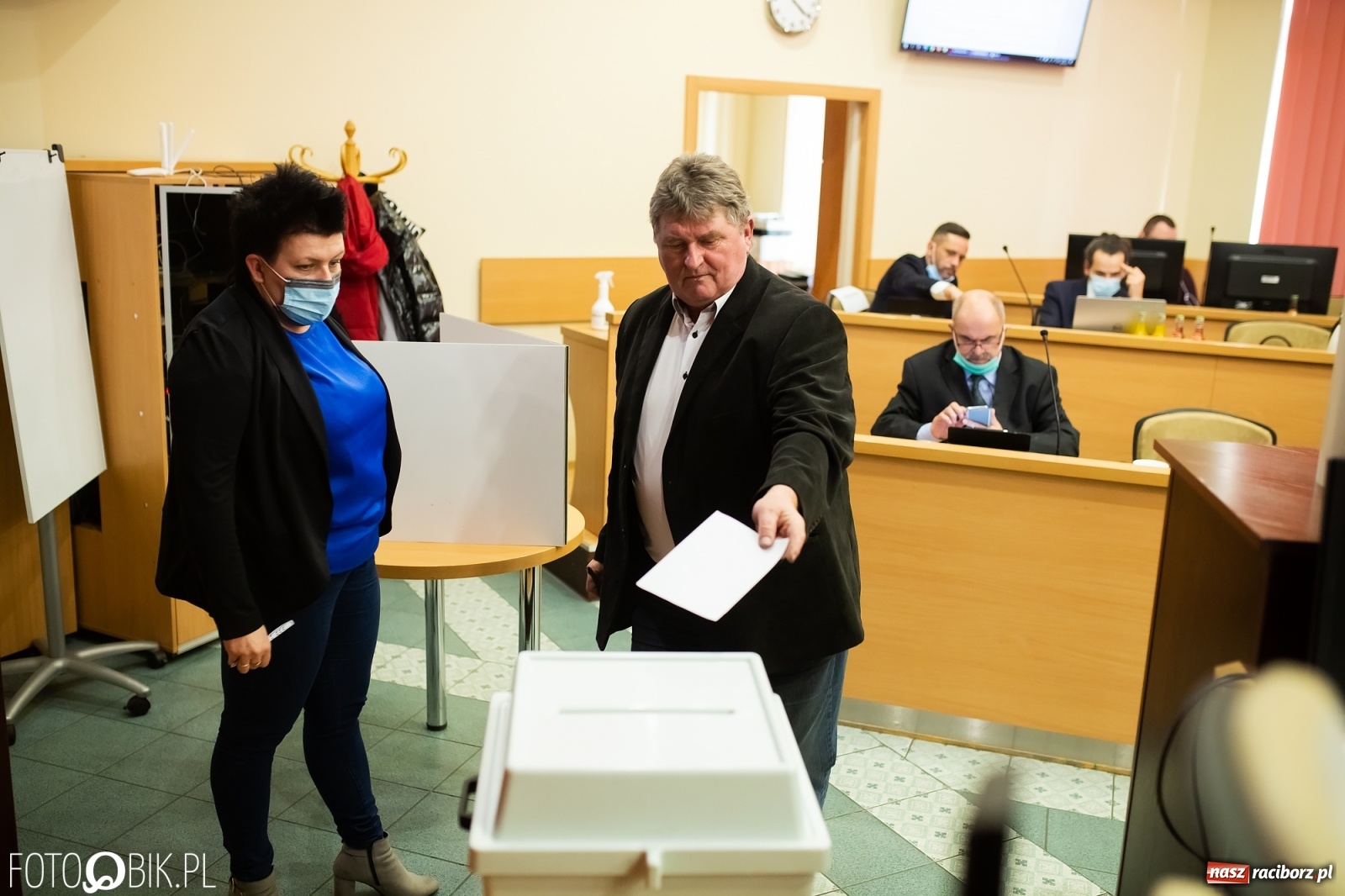 Zdjęcie w galerii na portalu naszraciborz.pl: Radni zatwierdzili pomoc miasta dla branży gastronomiczno-hotelarskiej wiadomości z regionu