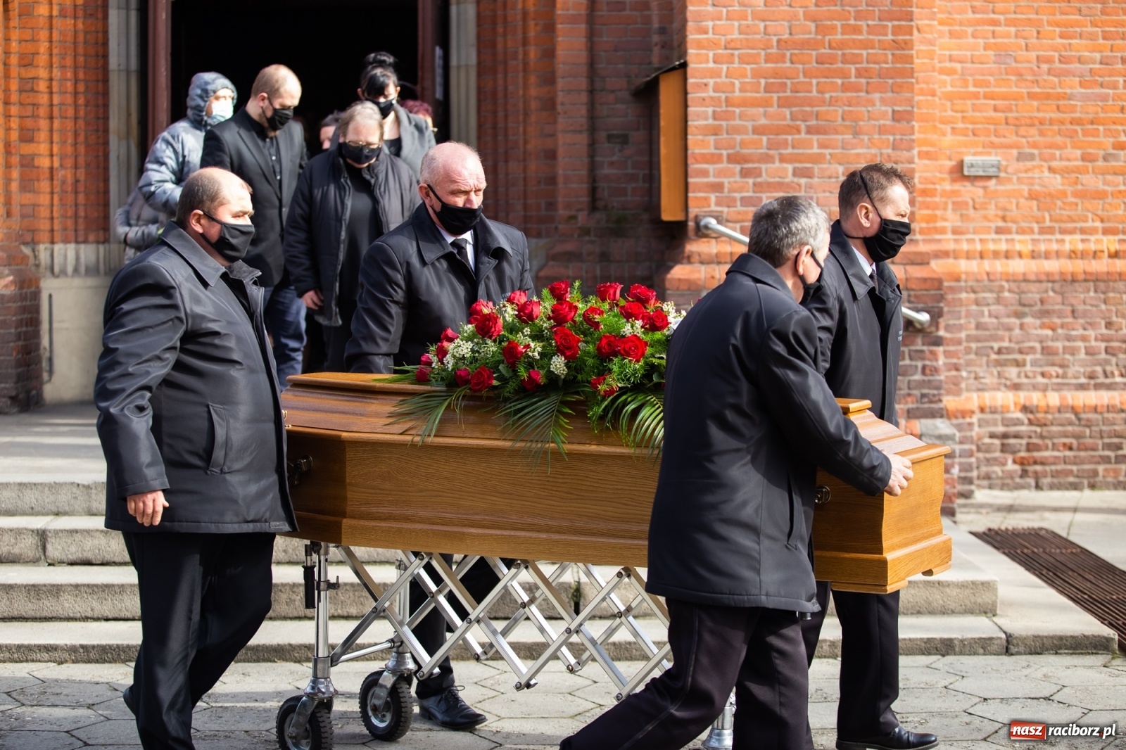 Zdjęcie w galerii na portalu naszraciborz.pl: Na Ostrogu pożegnano legendę raciborskiej Unii wiadomości z regionu