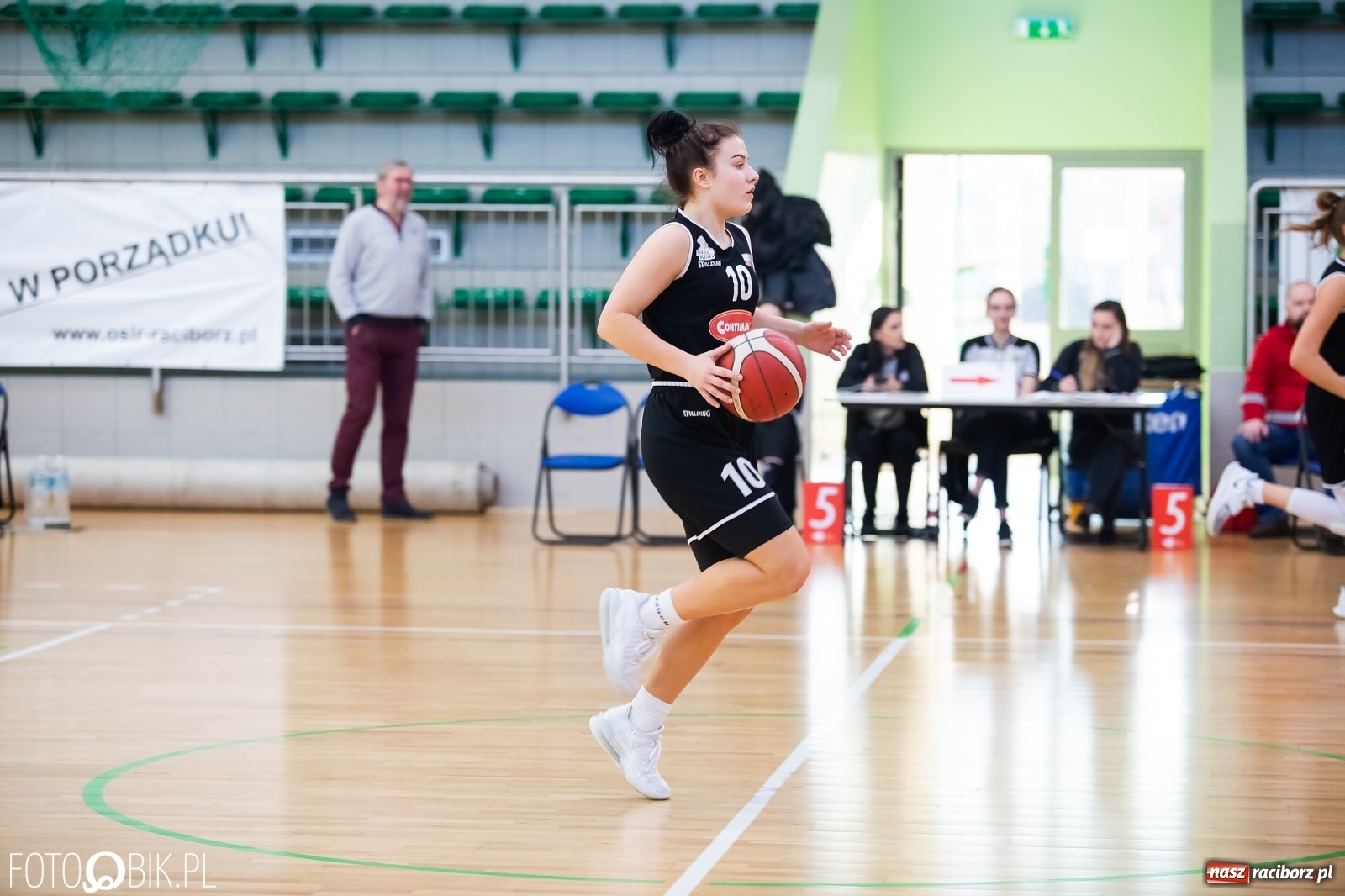 Zdjęcie w galerii na portalu naszraciborz.pl: Koszykówka. Porażka RKK AZS Racibórz na zakończenie sezonu [FOTO] wiadomości z regionu