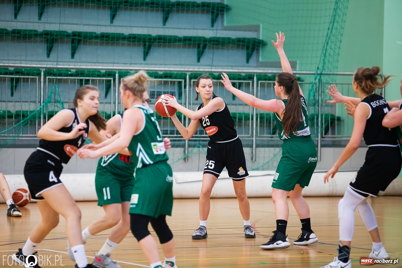 Zdjęcie w galerii na portalu naszraciborz.pl: Koszykówka. Porażka RKK AZS Racibórz na zakończenie sezonu [FOTO] wiadomości z regionu
