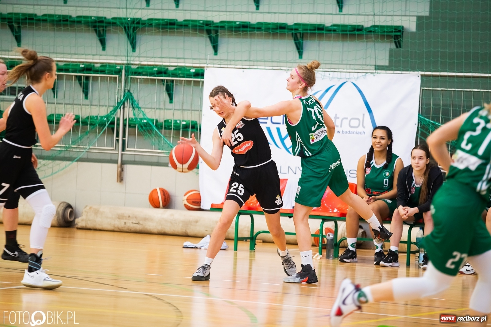 Zdjęcie w galerii na portalu naszraciborz.pl: Koszykówka. Porażka RKK AZS Racibórz na zakończenie sezonu [FOTO] wiadomości z regionu