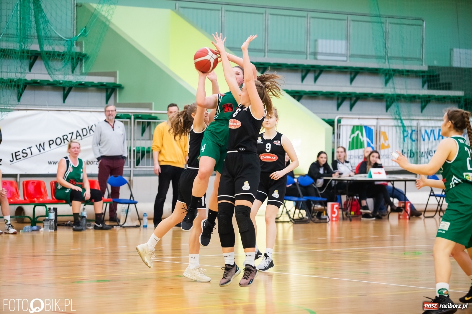 Zdjęcie w galerii na portalu naszraciborz.pl: Koszykówka. Porażka RKK AZS Racibórz na zakończenie sezonu [FOTO] wiadomości z regionu