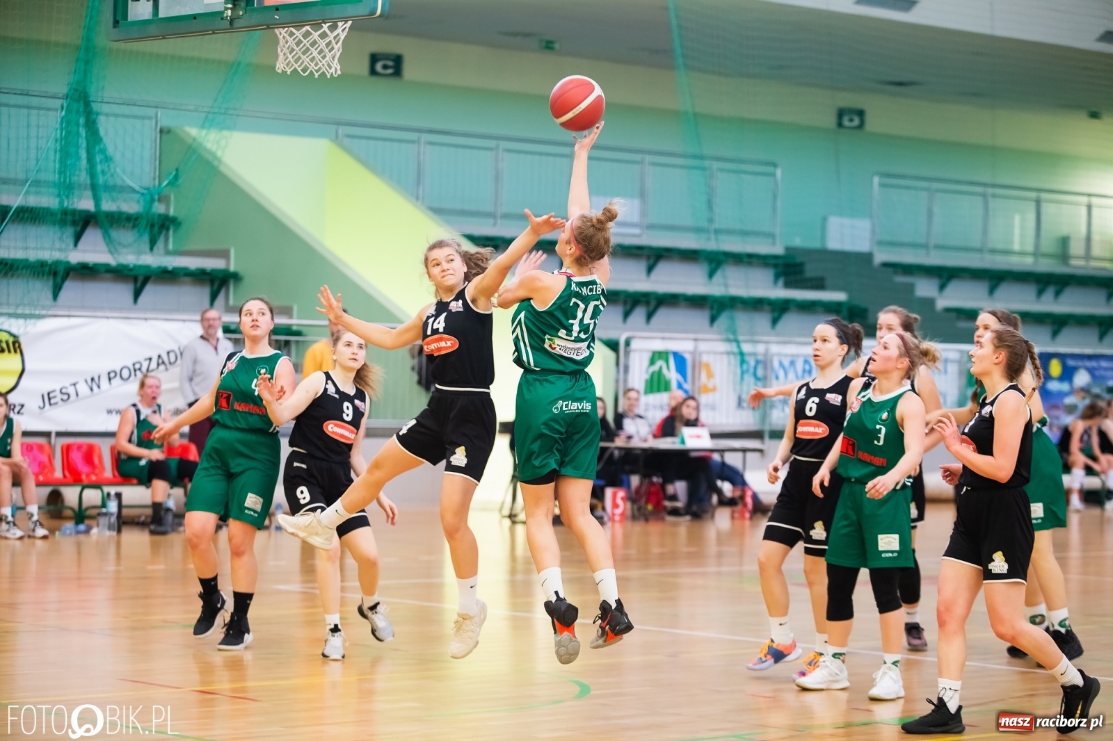 Zdjęcie w galerii na portalu naszraciborz.pl: Koszykówka. Porażka RKK AZS Racibórz na zakończenie sezonu [FOTO] wiadomości z regionu