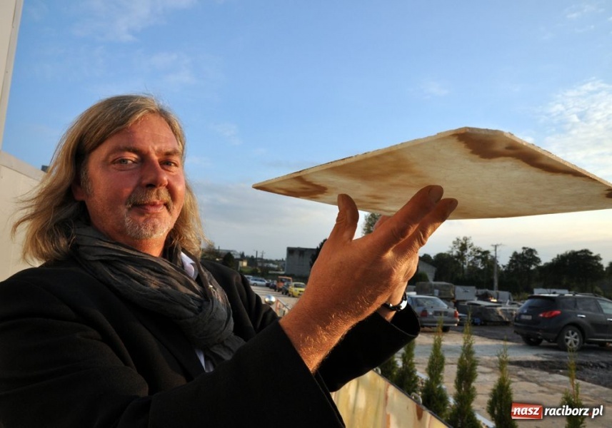 Zdjęcie w galerii na portalu naszraciborz.pl: Przeźroczysty kamień państwa Ortmanns wiadomości z regionu