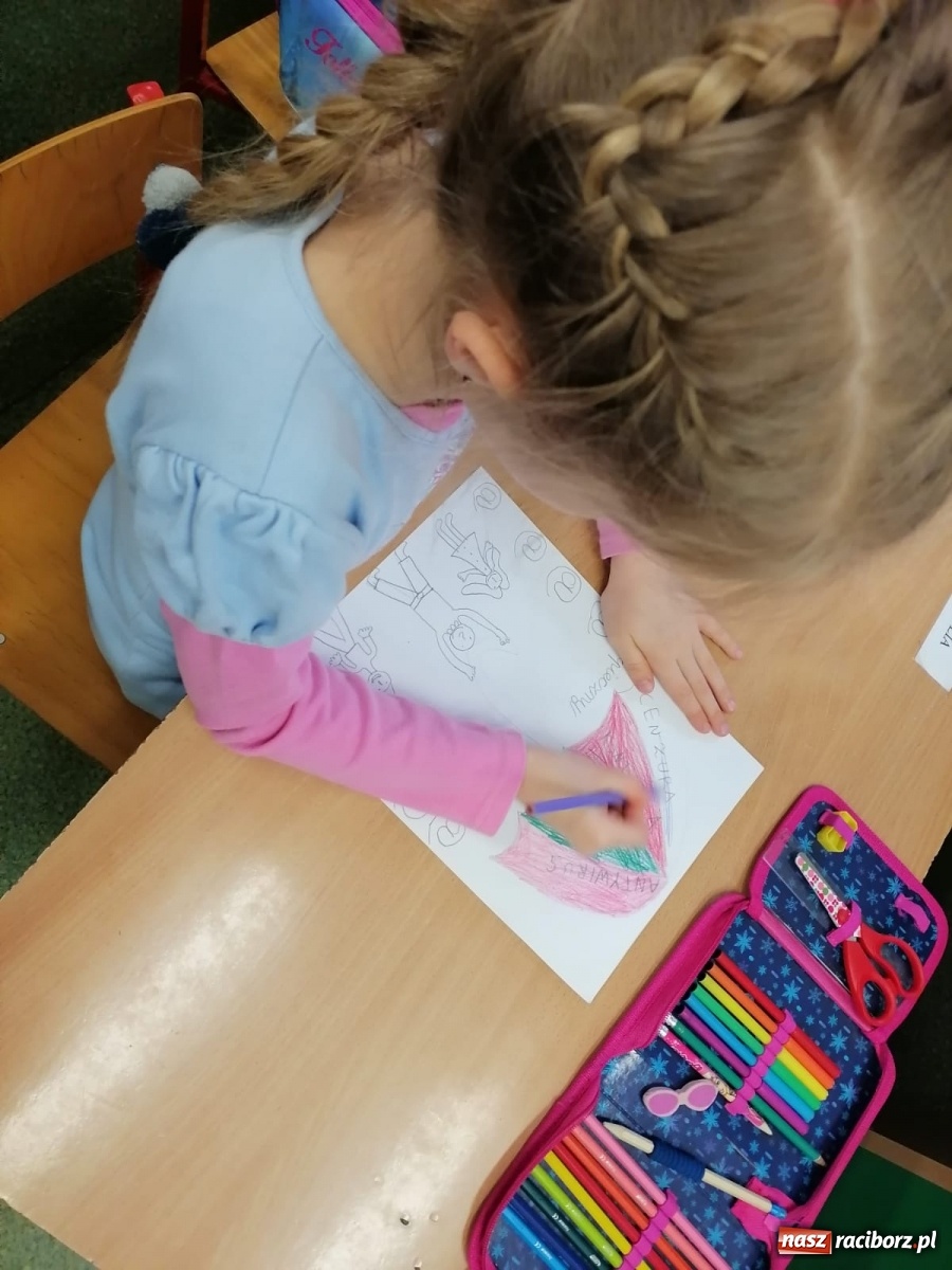 Zdjęcie w galerii na portalu naszraciborz.pl: Dzień DBI w brzeźnickiej szkole w ramach projektu Erasmus+ wiadomości z regionu