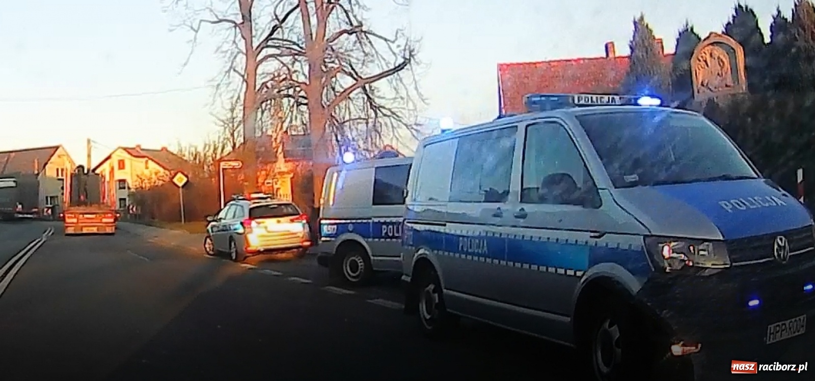 Zdjęcie w galerii na portalu naszraciborz.pl: Finał policyjnego pościgu z Bieńkowic do Raciborza [FOTO, WIDEO] wiadomości z regionu