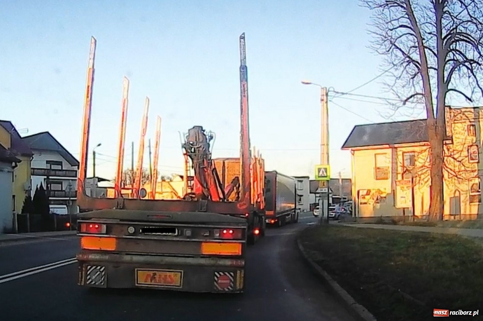 Zdjęcie w galerii na portalu naszraciborz.pl: Finał policyjnego pościgu z Bieńkowic do Raciborza [FOTO, WIDEO] wiadomości z regionu