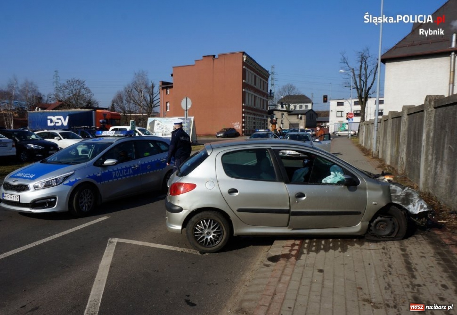 Zdjęcie w galerii na portalu naszraciborz.pl: Policyjny pościg ulicami Rybnika wiadomości z regionu