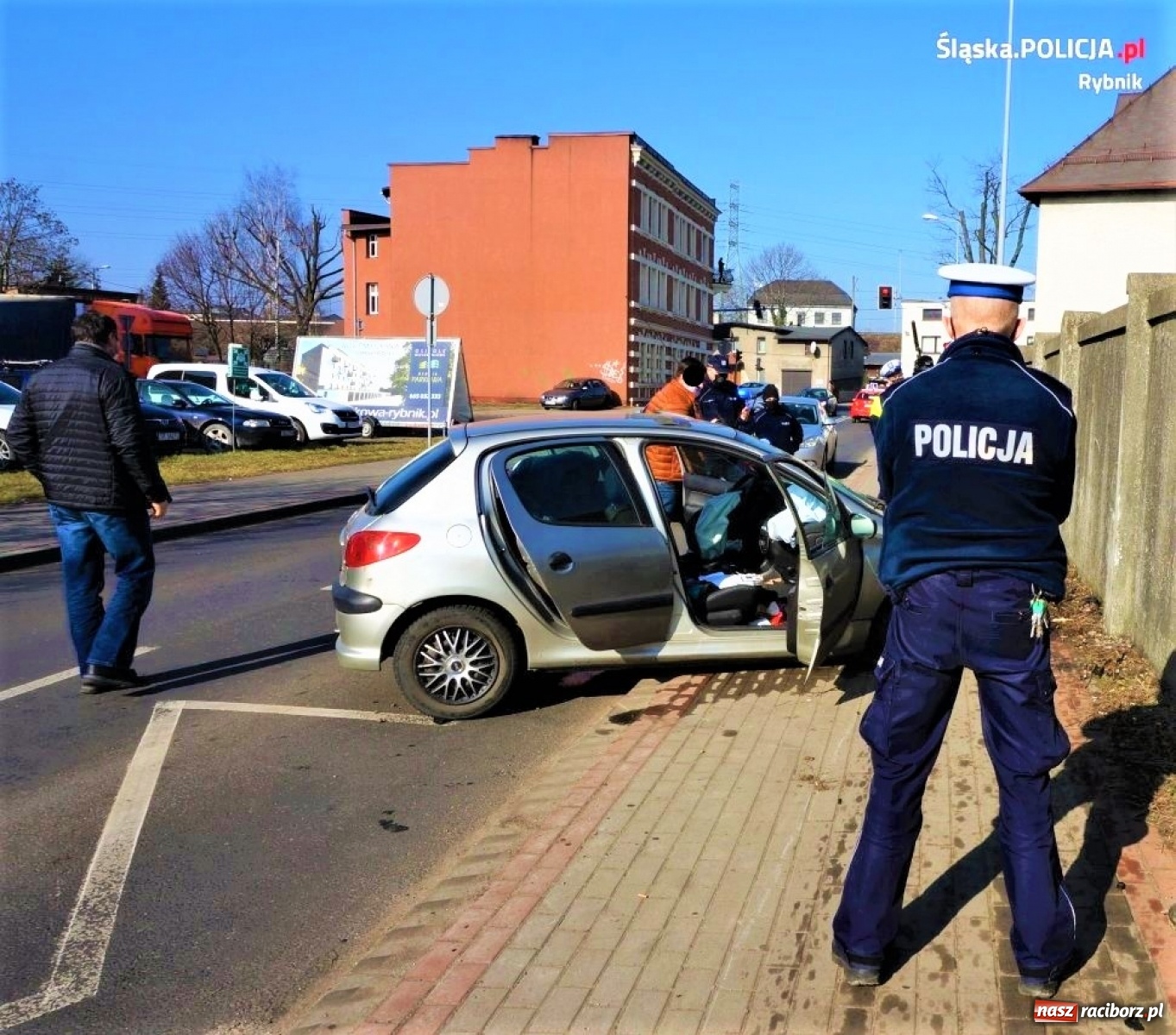 Zdjęcie w galerii na portalu naszraciborz.pl: Policyjny pościg ulicami Rybnika wiadomości z regionu