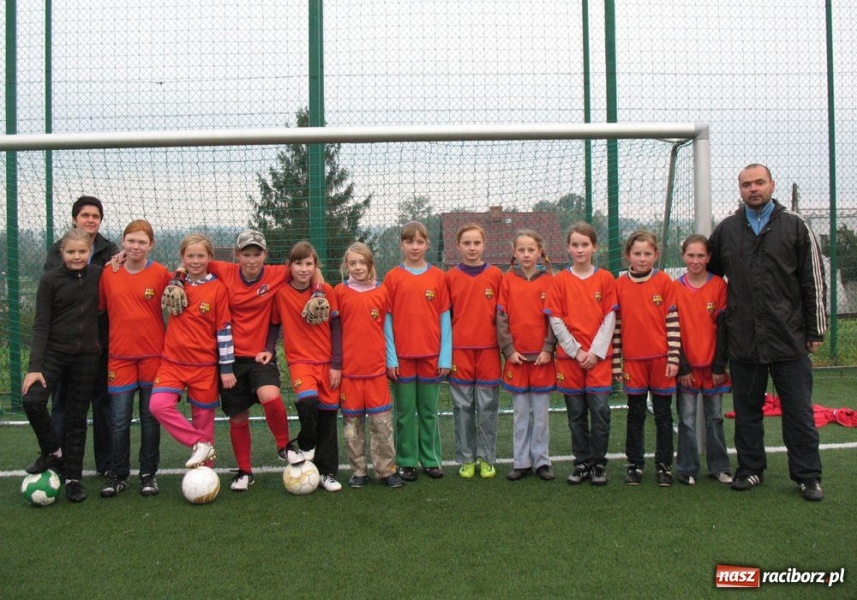 Zdjęcie w galerii na portalu naszraciborz.pl: Złotka o krok od finału w Warszawie wiadomości z regionu