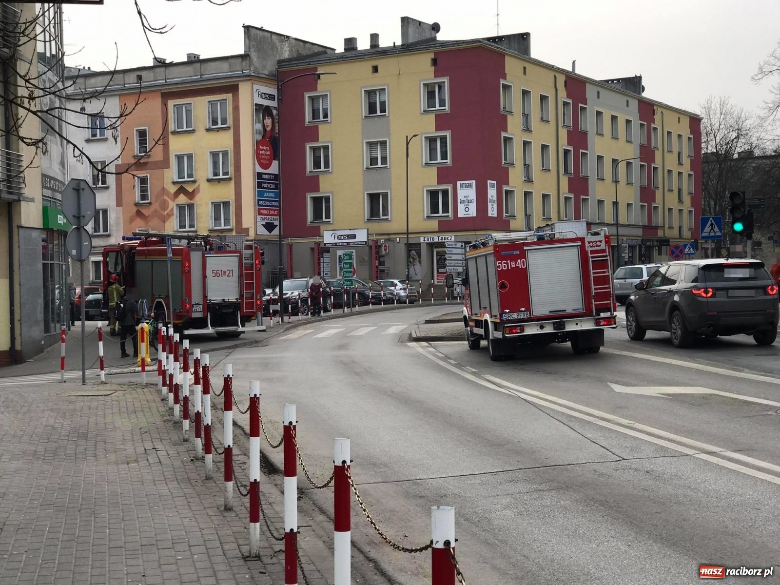 Zdjęcie w galerii na portalu naszraciborz.pl: Ambulans pod bankiem zmylił strażaków  wiadomości z regionu