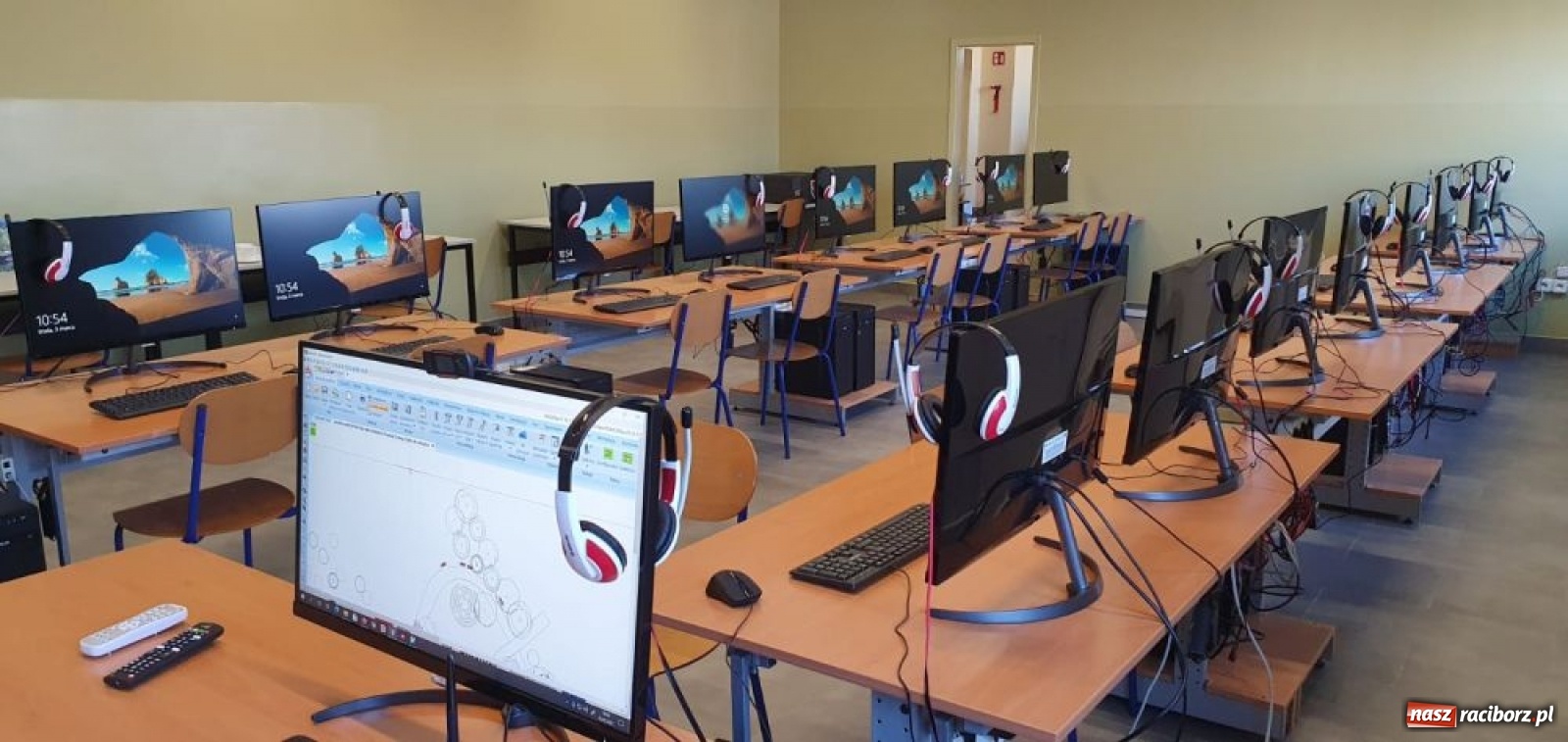 Zdjęcie w galerii na portalu naszraciborz.pl: CKZiU nr 1 ma kolejne nowoczesne pracownie wiadomości z regionu