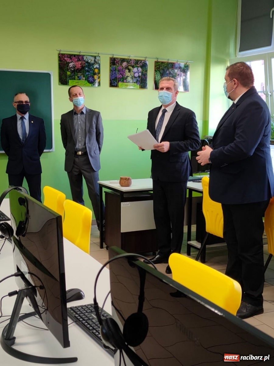 Zdjęcie w galerii na portalu naszraciborz.pl: CKZiU nr 1 ma kolejne nowoczesne pracownie wiadomości z regionu