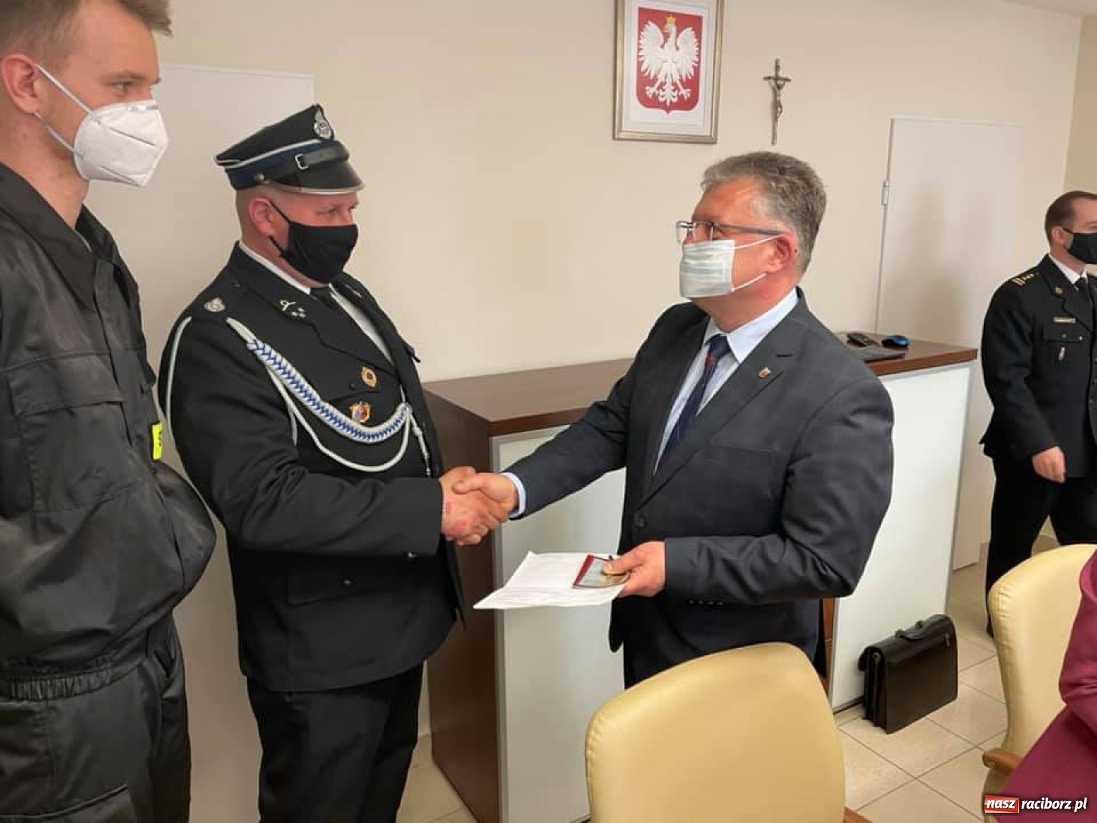 Zdjęcie w galerii na portalu naszraciborz.pl: OSP Chałupki dostała ciężkiego jelcza wiadomości z regionu