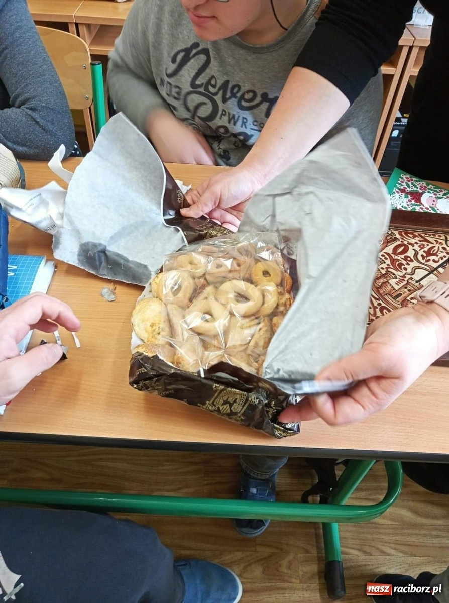 Zdjęcie w galerii na portalu naszraciborz.pl: Wyznaczanie dróg ku integracji. Uczniowie Zespołu Szkół Specjalnych w Erasmus+ wiadomości z regionu