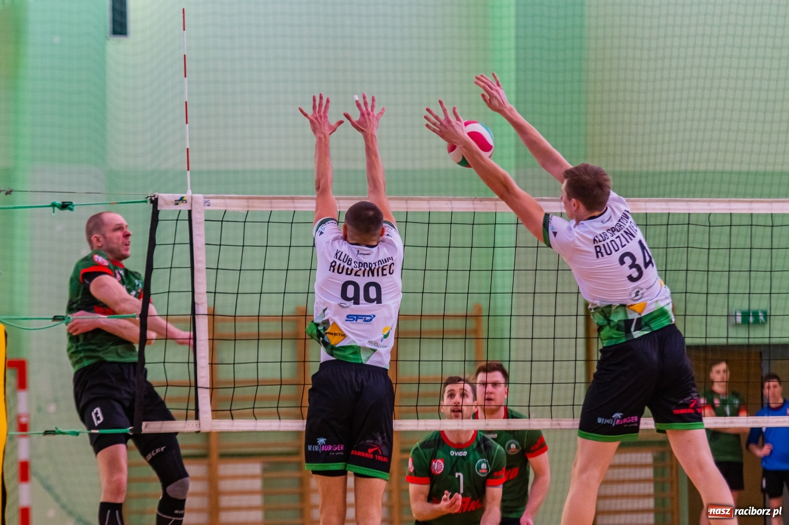 Zdjęcie w galerii na portalu naszraciborz.pl: Waleczna postawa to za mało. Siatkarze Rafako z jednym punktem [FOTO i WIDEO] wiadomości z regionu