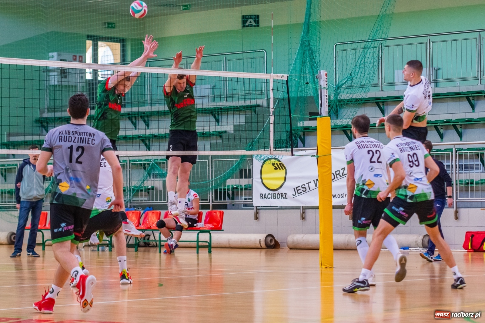Zdjęcie w galerii na portalu naszraciborz.pl: Waleczna postawa to za mało. Siatkarze Rafako z jednym punktem [FOTO i WIDEO] wiadomości z regionu
