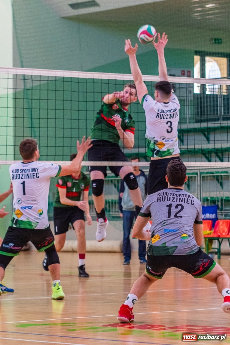 Zdjęcie w galerii na portalu naszraciborz.pl: Waleczna postawa to za mało. Siatkarze Rafako z jednym punktem [FOTO i WIDEO] wiadomości z regionu