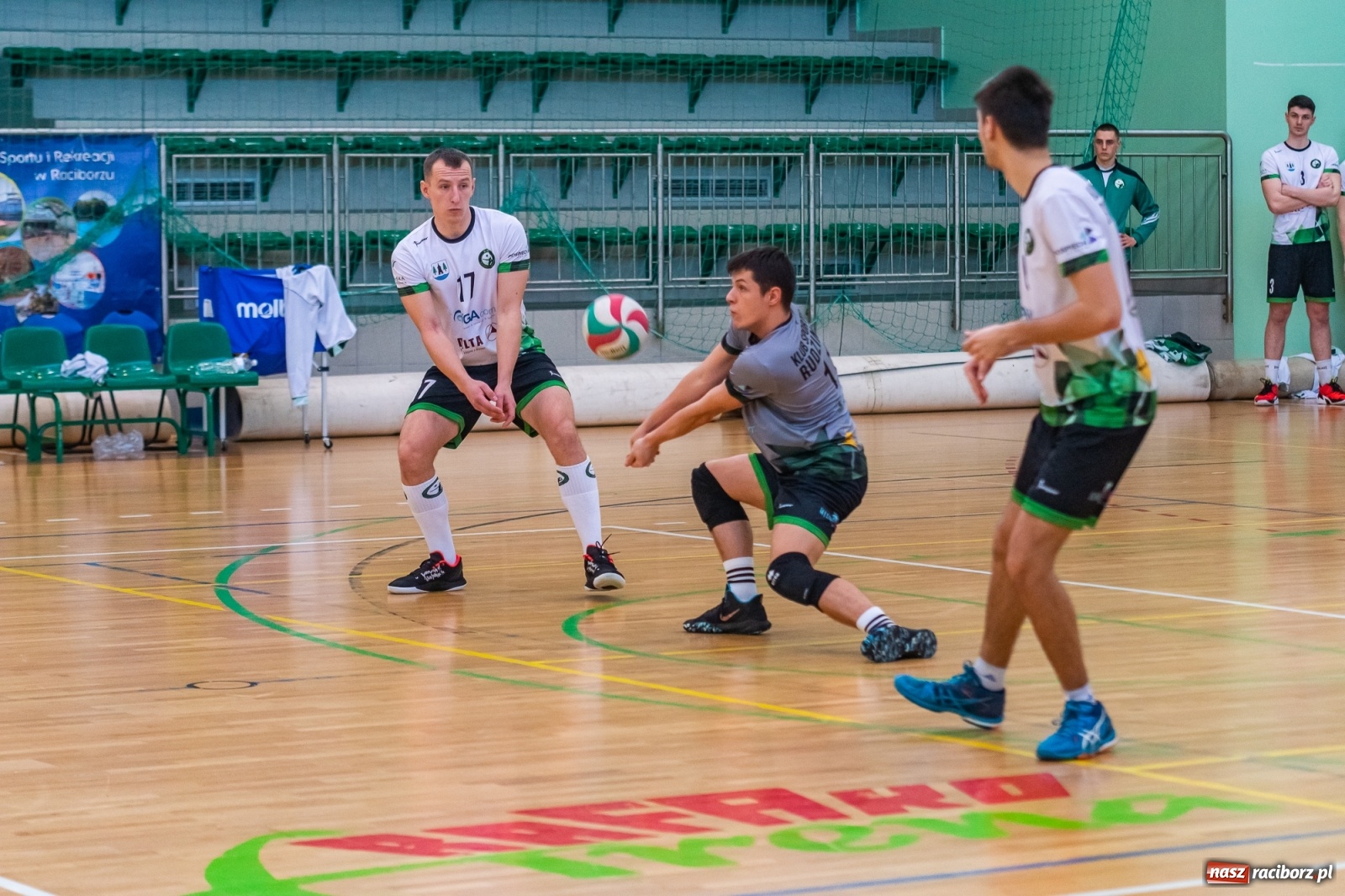 Zdjęcie w galerii na portalu naszraciborz.pl: Waleczna postawa to za mało. Siatkarze Rafako z jednym punktem [FOTO i WIDEO] wiadomości z regionu