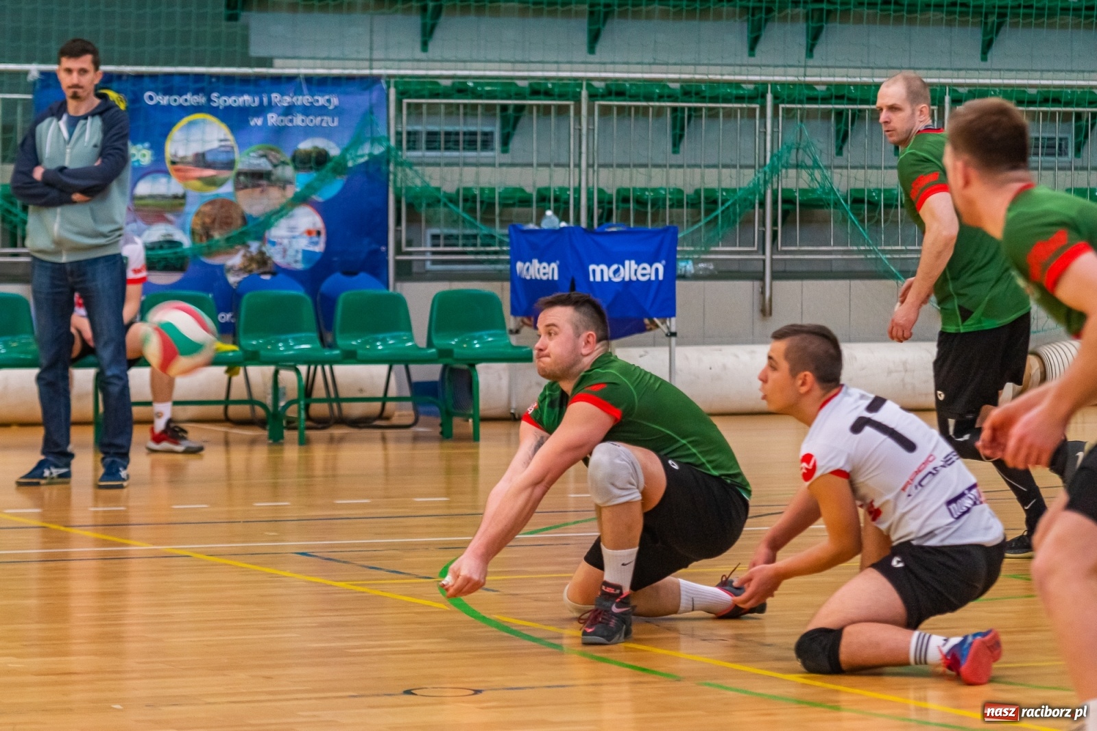 Zdjęcie w galerii na portalu naszraciborz.pl: Waleczna postawa to za mało. Siatkarze Rafako z jednym punktem [FOTO i WIDEO] wiadomości z regionu