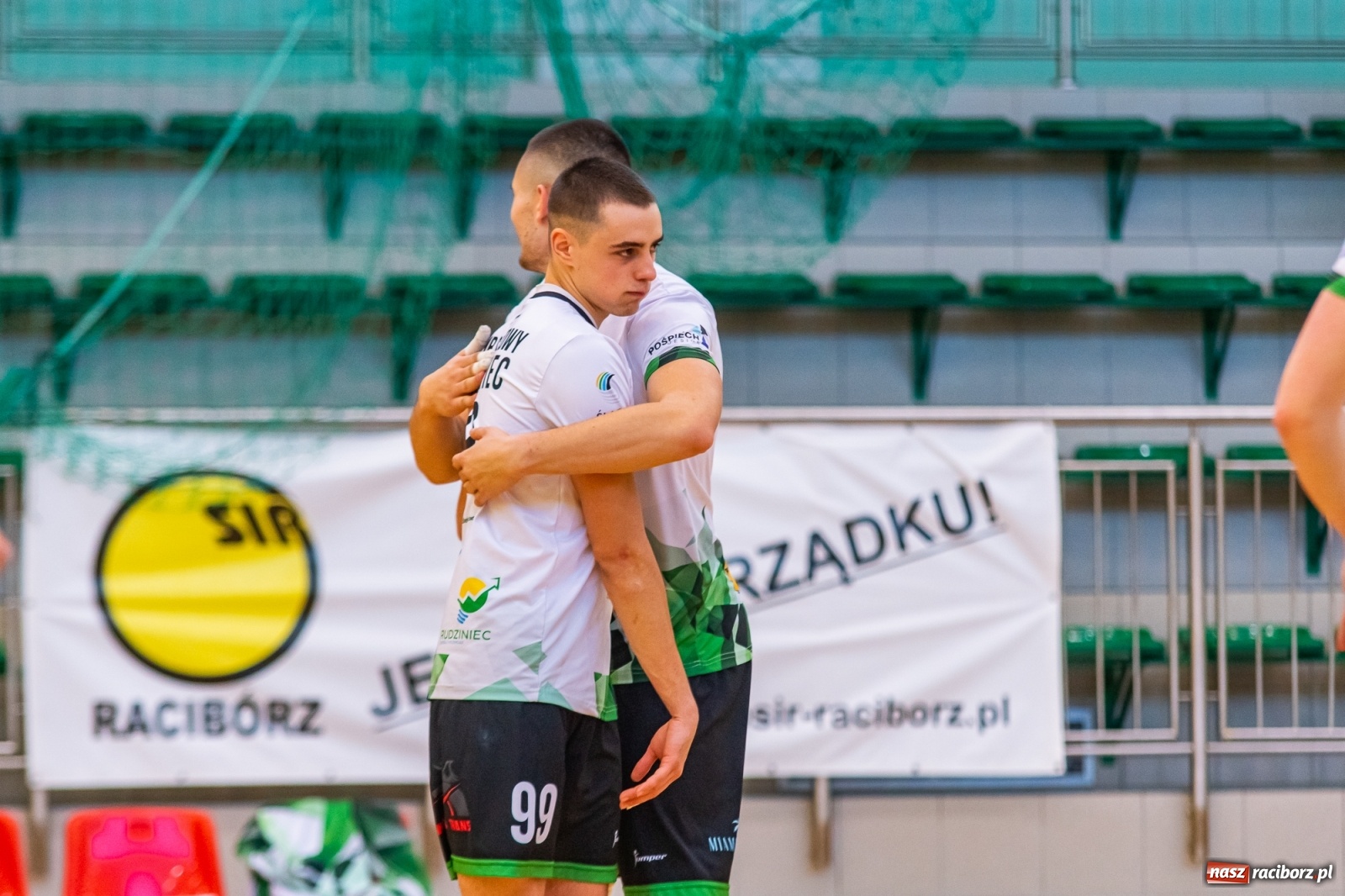 Zdjęcie w galerii na portalu naszraciborz.pl: Waleczna postawa to za mało. Siatkarze Rafako z jednym punktem [FOTO i WIDEO] wiadomości z regionu