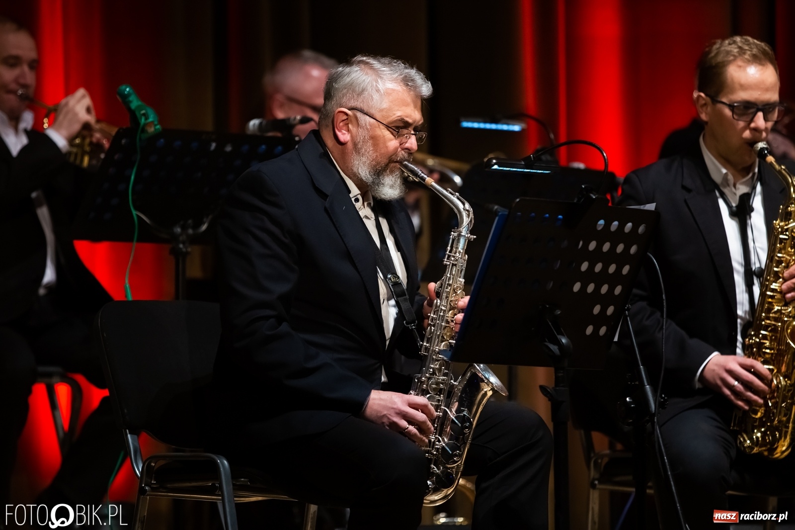Zdjęcie w galerii na portalu naszraciborz.pl: Koncert orkiestry Kurcbend na Dzień Kobiet [FOTO i WIDEO] wiadomości z regionu