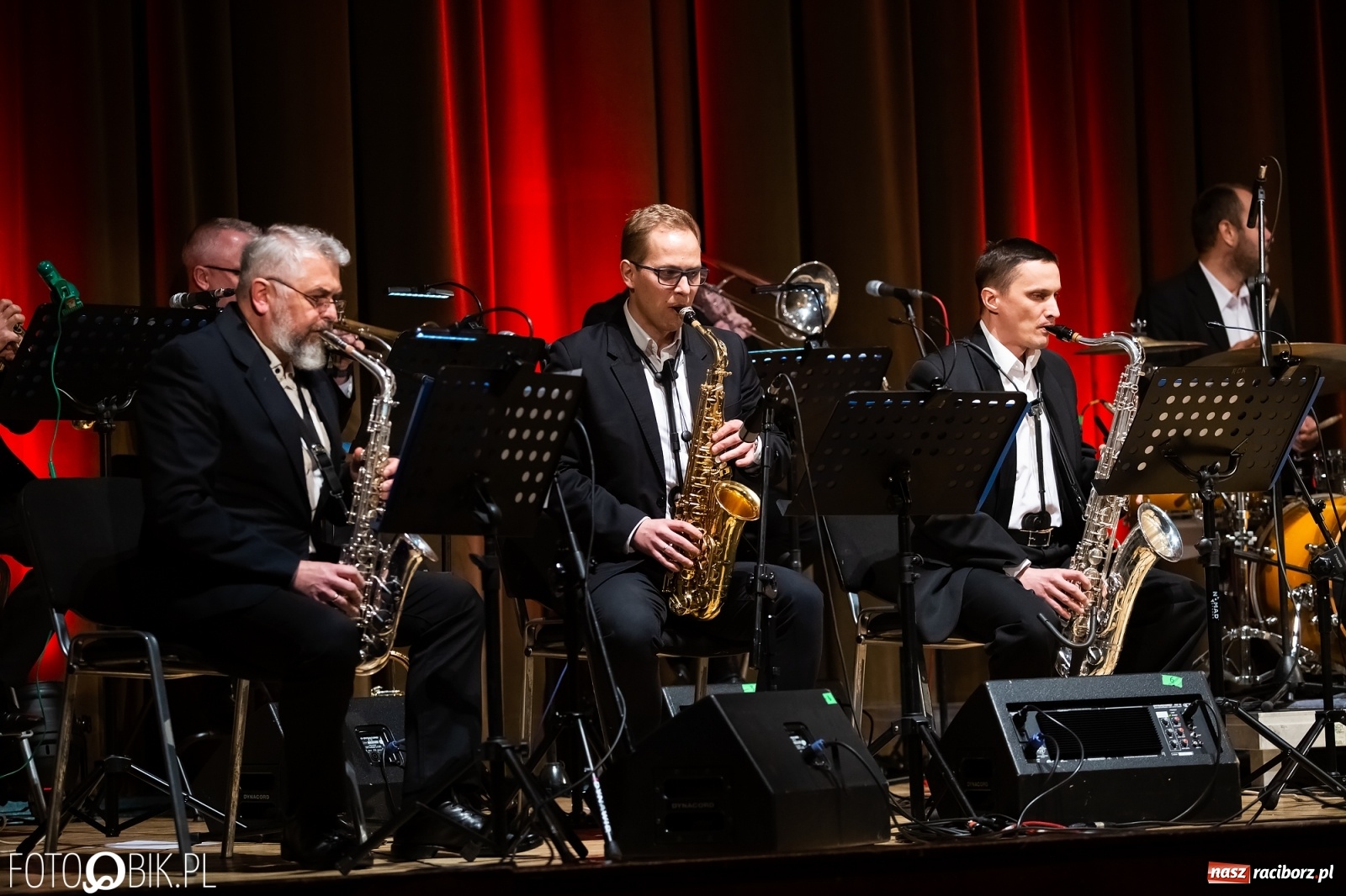 Zdjęcie w galerii na portalu naszraciborz.pl: Koncert orkiestry Kurcbend na Dzień Kobiet [FOTO i WIDEO] wiadomości z regionu