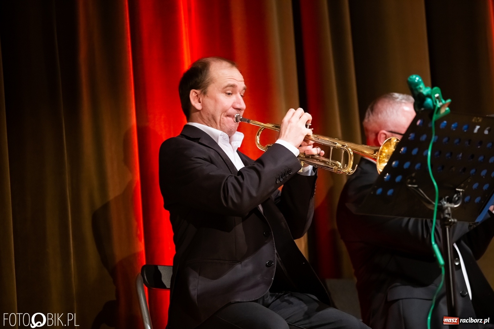 Zdjęcie w galerii na portalu naszraciborz.pl: Koncert orkiestry Kurcbend na Dzień Kobiet [FOTO i WIDEO] wiadomości z regionu