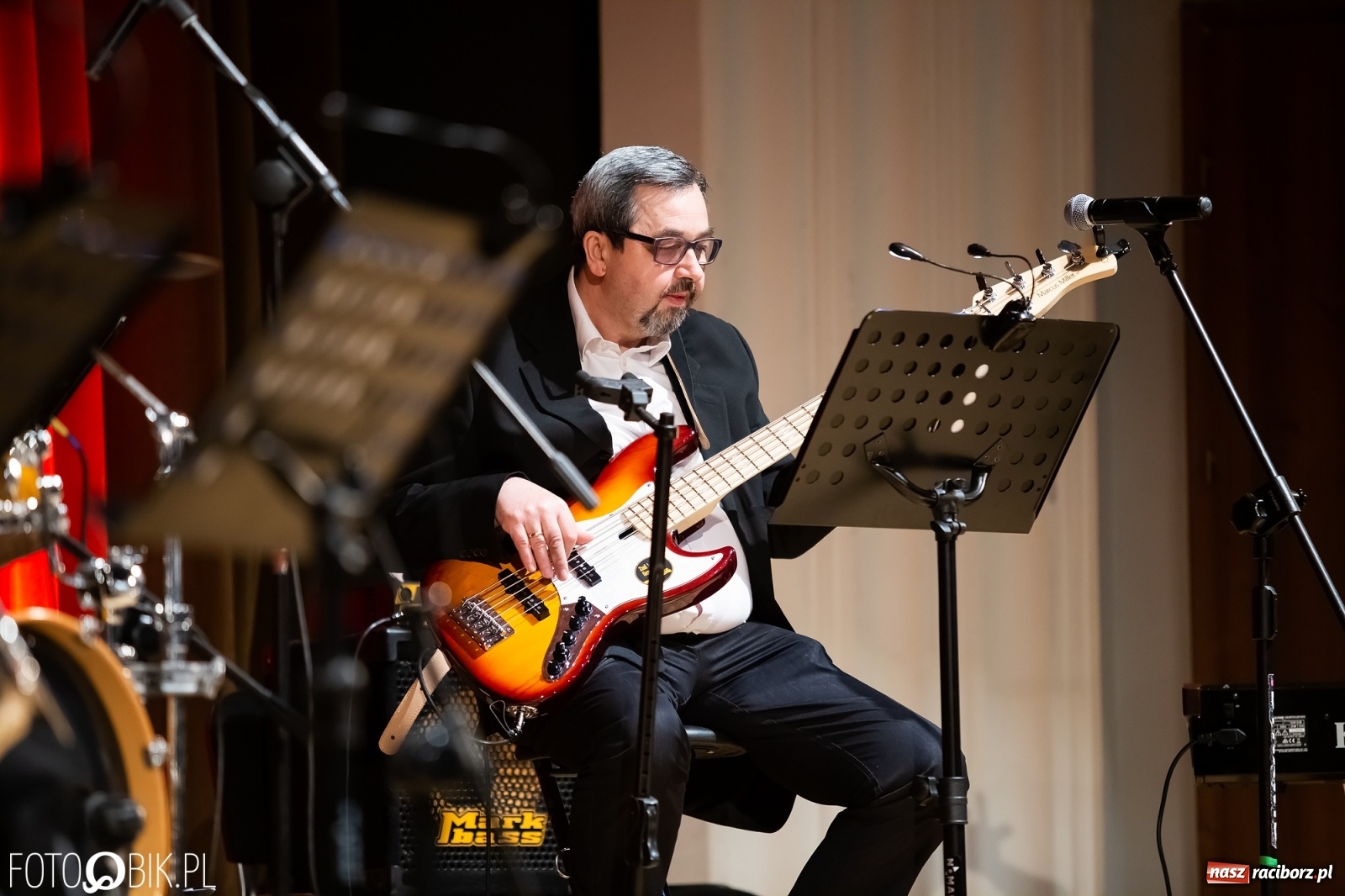 Zdjęcie w galerii na portalu naszraciborz.pl: Koncert orkiestry Kurcbend na Dzień Kobiet [FOTO i WIDEO] wiadomości z regionu