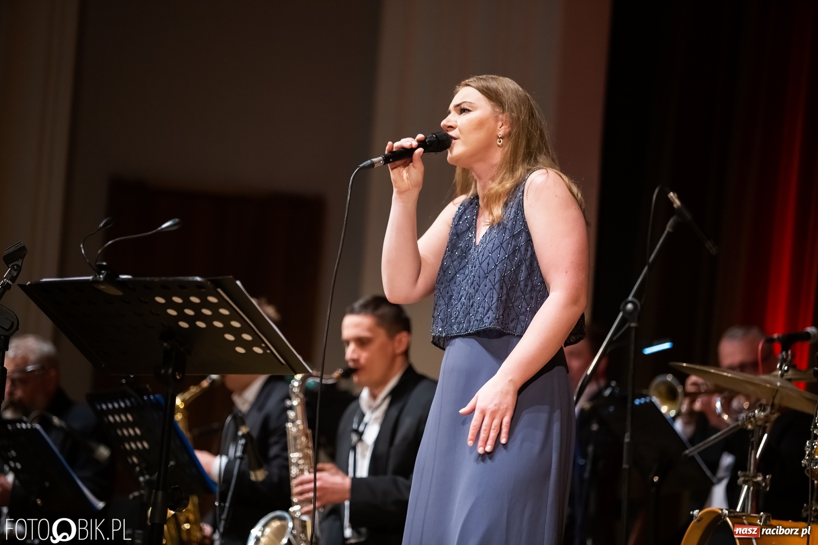 Zdjęcie w galerii na portalu naszraciborz.pl: Koncert orkiestry Kurcbend na Dzień Kobiet [FOTO i WIDEO] wiadomości z regionu