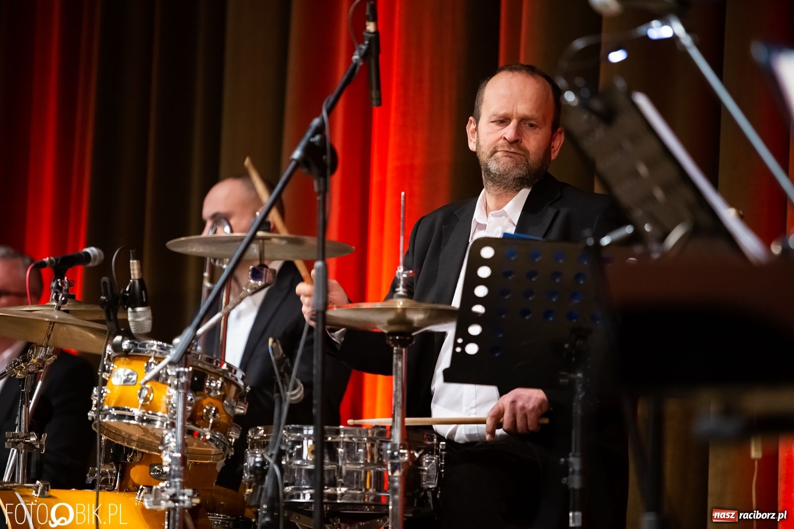 Zdjęcie w galerii na portalu naszraciborz.pl: Koncert orkiestry Kurcbend na Dzień Kobiet [FOTO i WIDEO] wiadomości z regionu