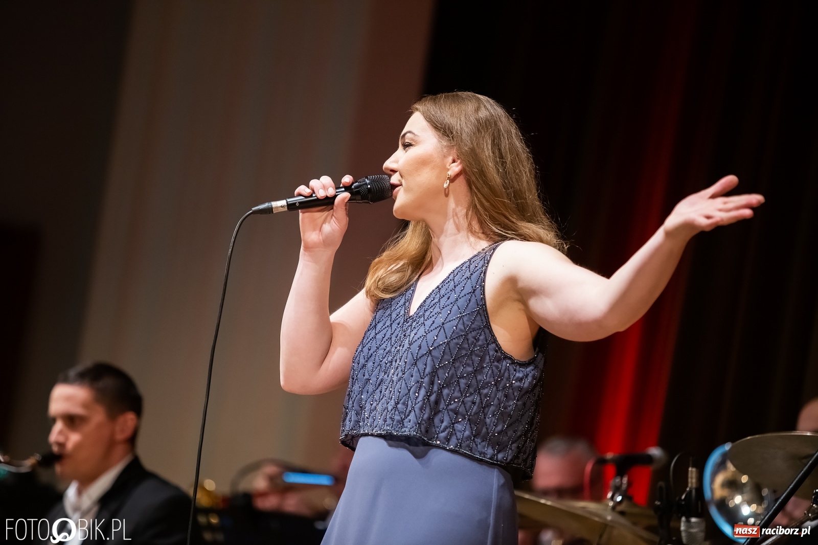 Zdjęcie w galerii na portalu naszraciborz.pl: Koncert orkiestry Kurcbend na Dzień Kobiet [FOTO i WIDEO] wiadomości z regionu