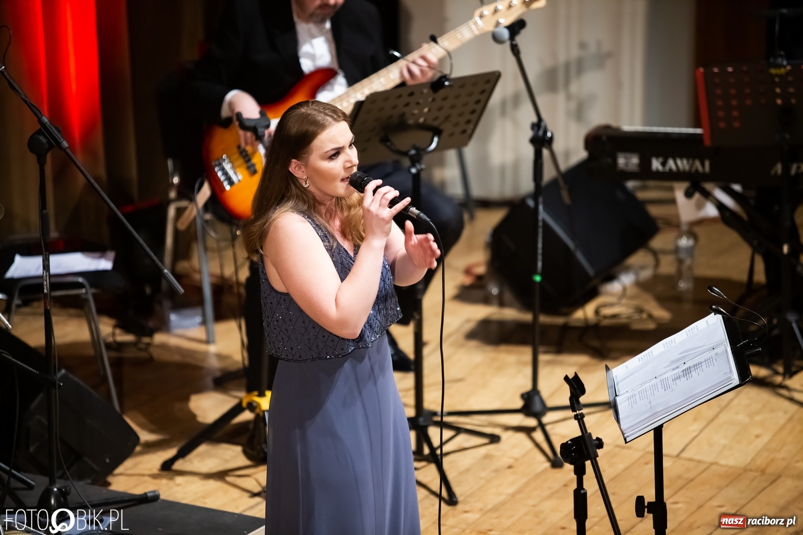 Zdjęcie w galerii na portalu naszraciborz.pl: Koncert orkiestry Kurcbend na Dzień Kobiet [FOTO i WIDEO] wiadomości z regionu