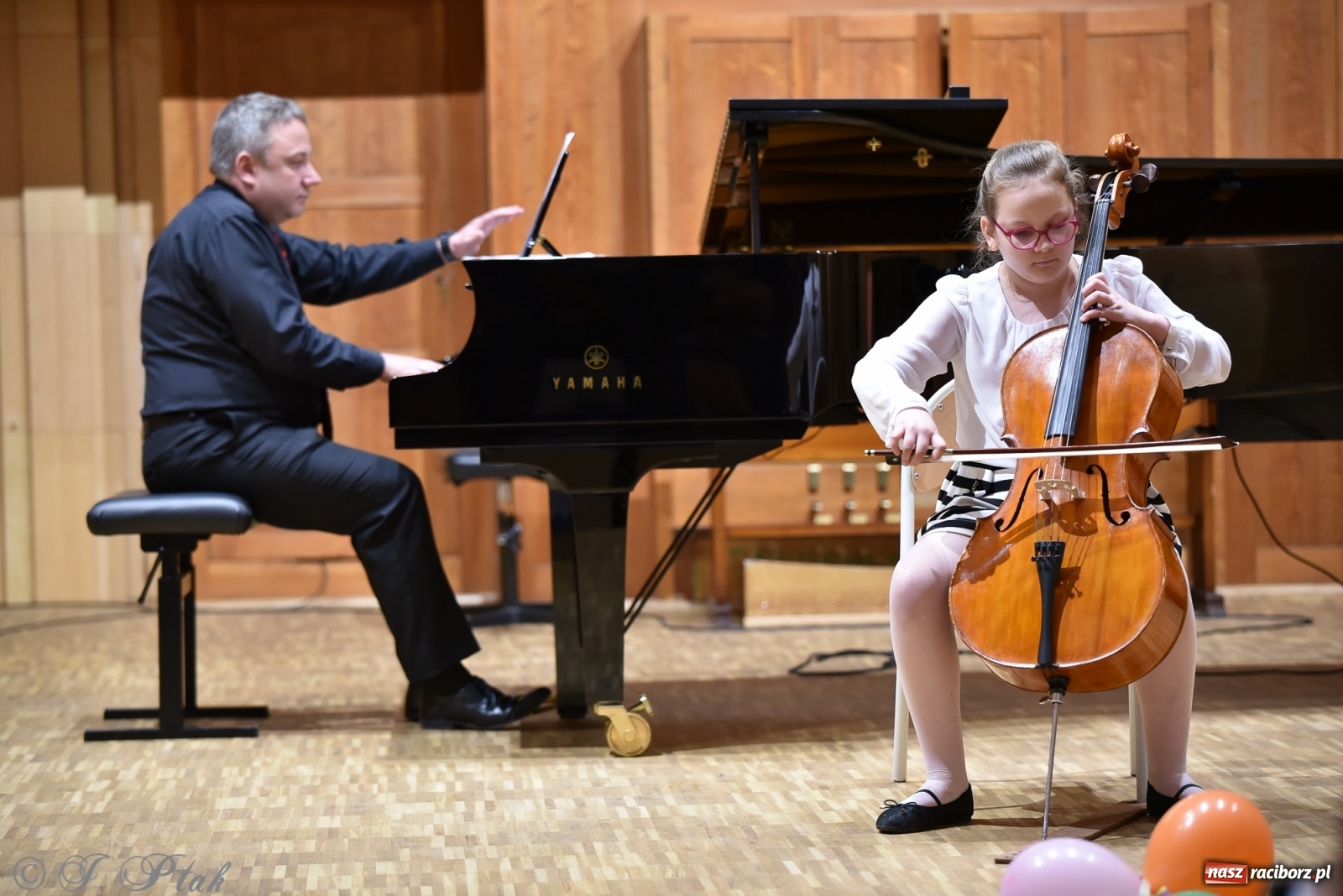 Zdjęcie w galerii na portalu naszraciborz.pl: Szkoła muzyczna zaprosiła na koncert z okazji Dnia Kobiet wiadomości z regionu