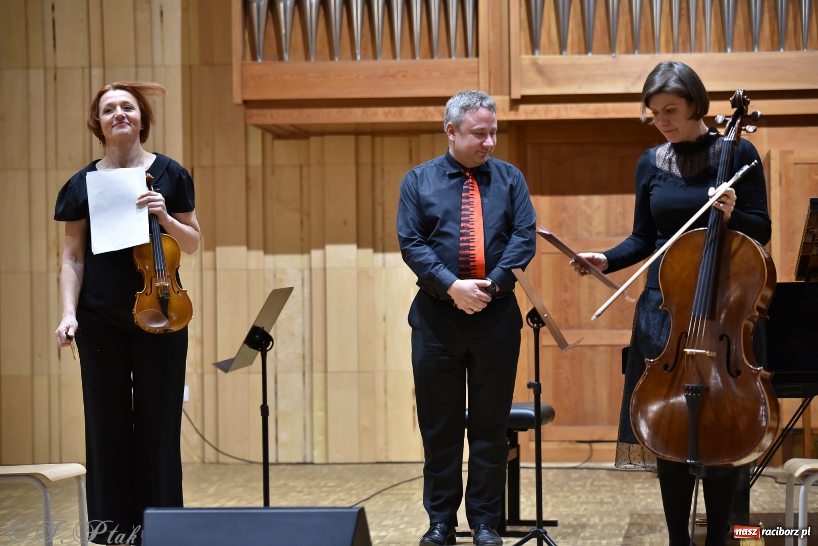 Zdjęcie w galerii na portalu naszraciborz.pl: Szkoła muzyczna zaprosiła na koncert z okazji Dnia Kobiet wiadomości z regionu