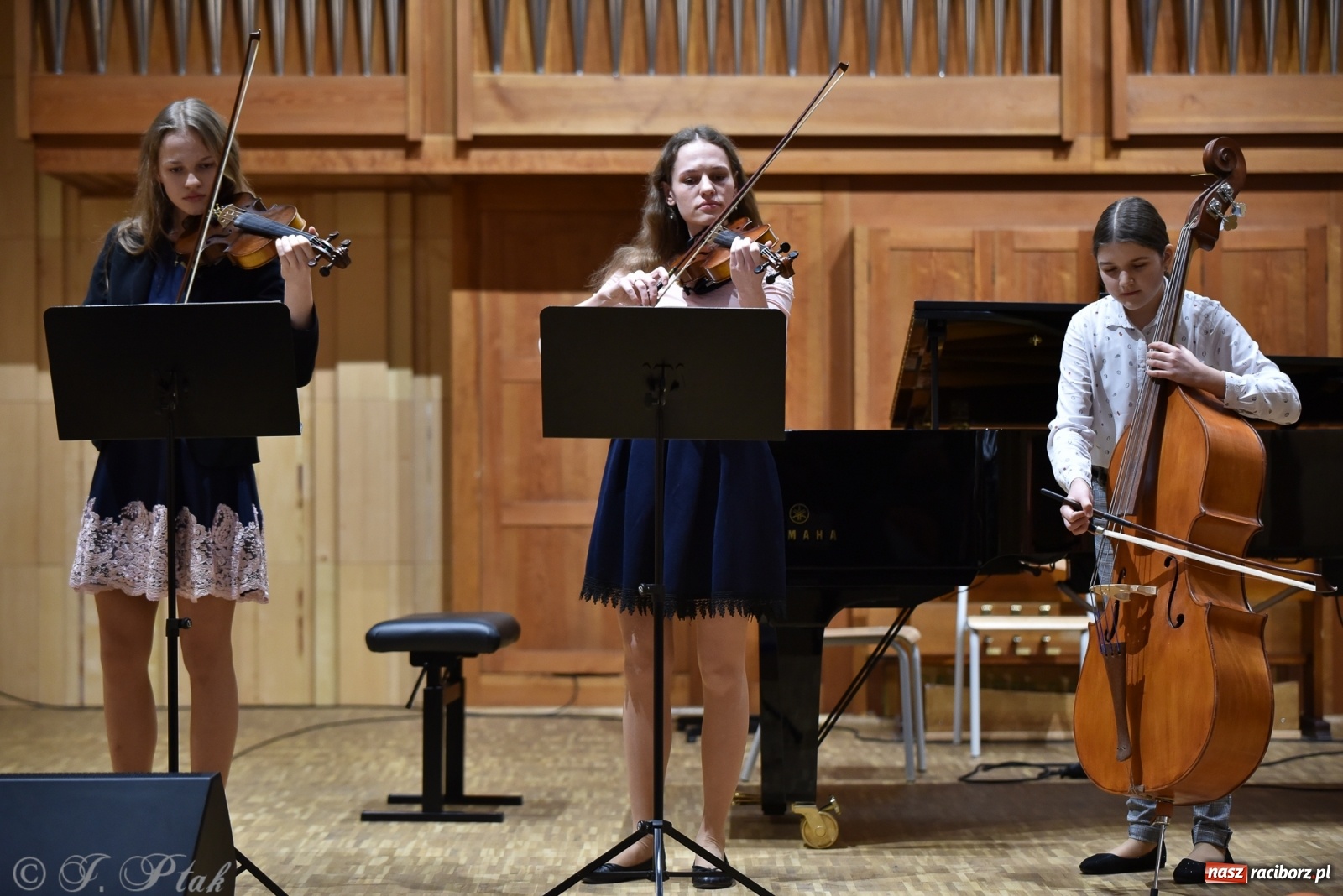 Zdjęcie w galerii na portalu naszraciborz.pl: Szkoła muzyczna zaprosiła na koncert z okazji Dnia Kobiet wiadomości z regionu