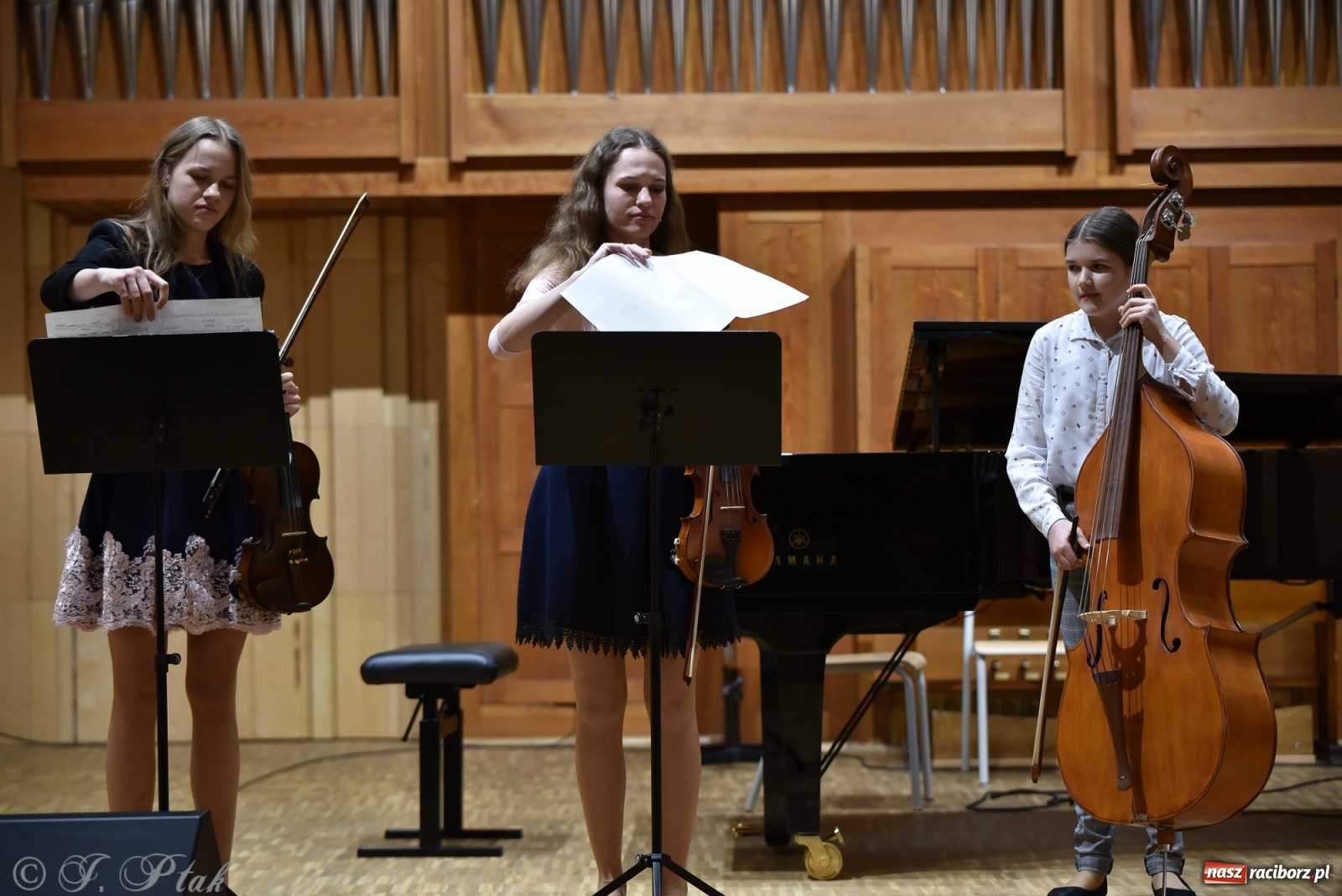 Zdjęcie w galerii na portalu naszraciborz.pl: Szkoła muzyczna zaprosiła na koncert z okazji Dnia Kobiet wiadomości z regionu