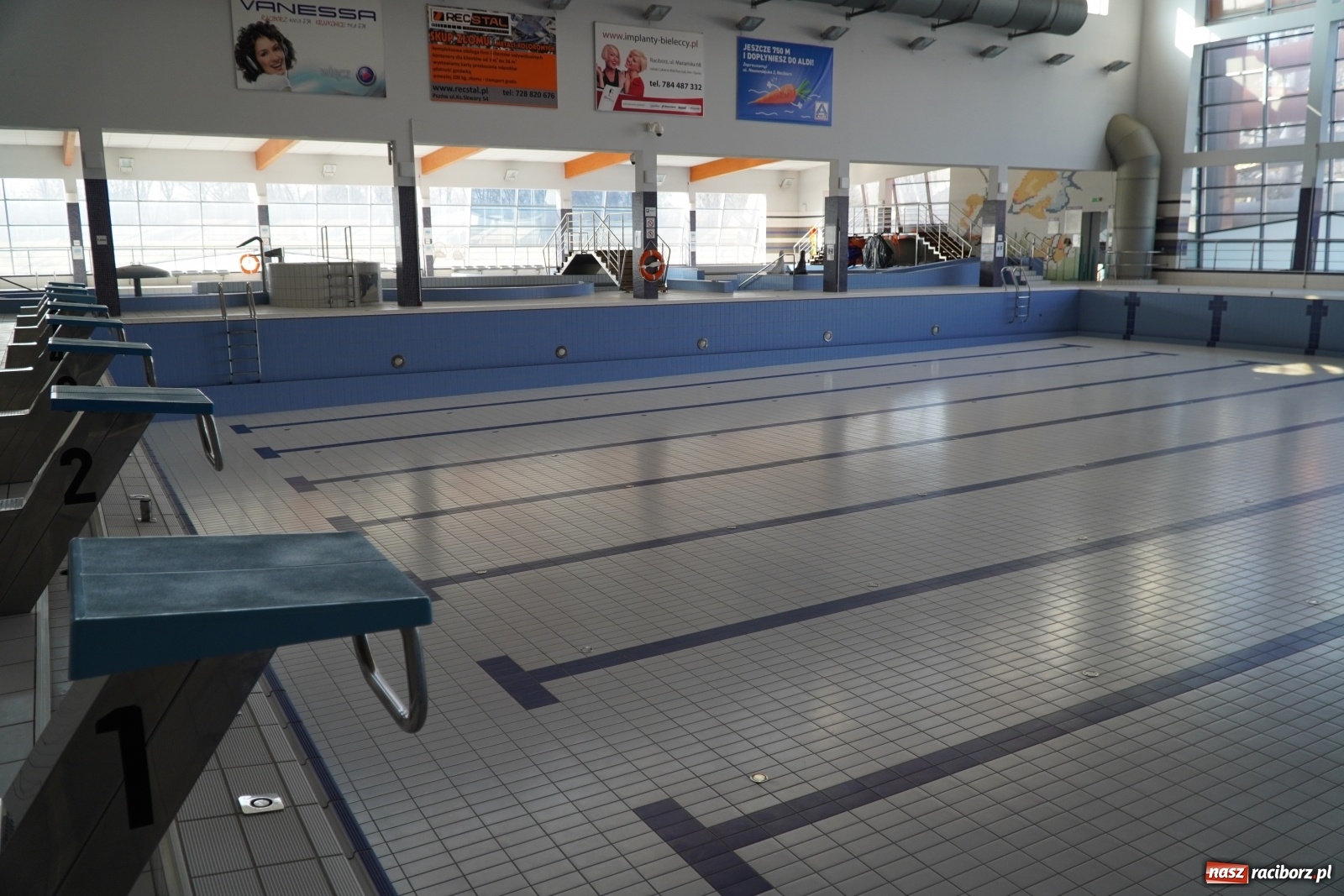 Zdjęcie w galerii na portalu naszraciborz.pl: Plac budowy przekazany. Rusza naprawa H2Ostróg wiadomości z regionu