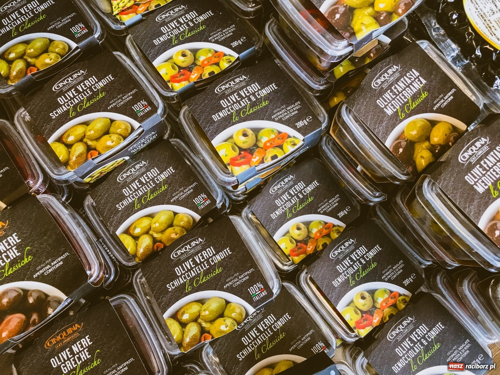 Zdjęcie w galerii na portalu naszraciborz.pl: Sery, makarony, mąka do pizzy, wielkanocne słodkości - nowości w sklepie Antonio Cadau wiadomości z regionu