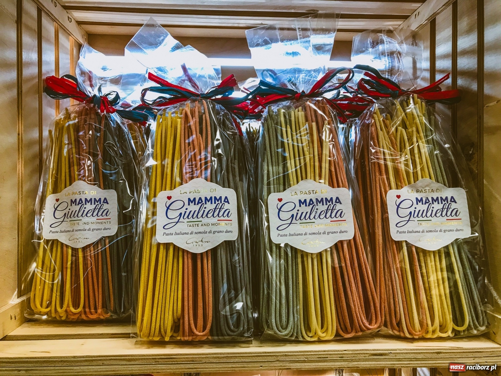 Zdjęcie w galerii na portalu naszraciborz.pl: Sery, makarony, mąka do pizzy, wielkanocne słodkości - nowości w sklepie Antonio Cadau wiadomości z regionu