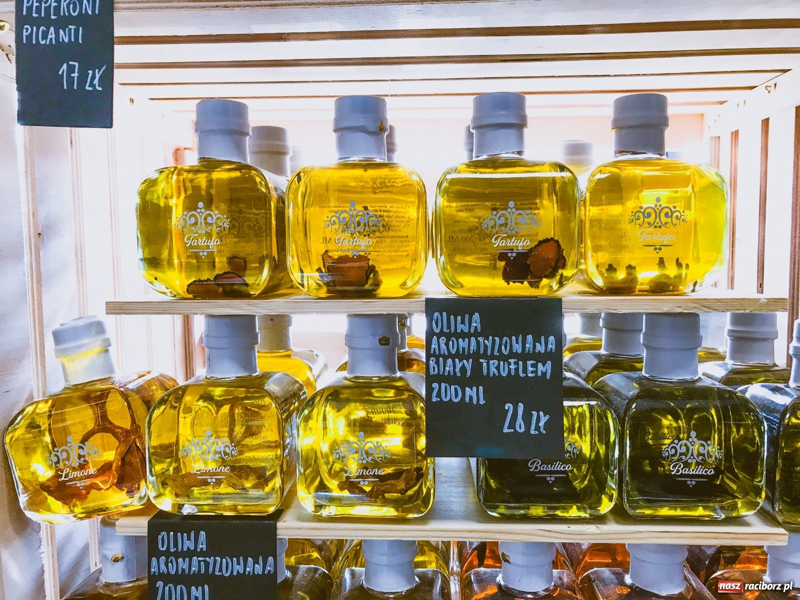 Zdjęcie w galerii na portalu naszraciborz.pl: Sery, makarony, mąka do pizzy, wielkanocne słodkości - nowości w sklepie Antonio Cadau wiadomości z regionu