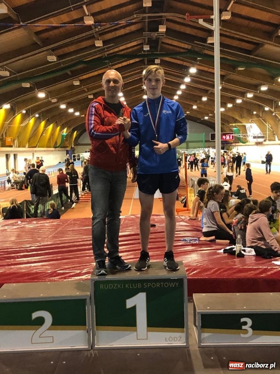 Zdjęcie w galerii na portalu naszraciborz.pl: Halowe Mistrzostwa Śląska U16 i U14 – sukcesy raciborzan wiadomości z regionu
