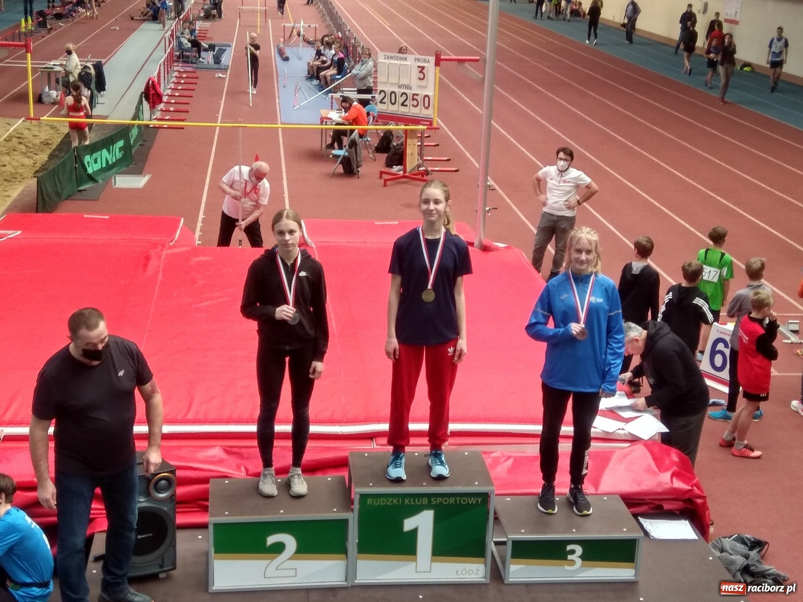 Zdjęcie w galerii na portalu naszraciborz.pl: Halowe Mistrzostwa Śląska U16 i U14 – sukcesy raciborzan wiadomości z regionu