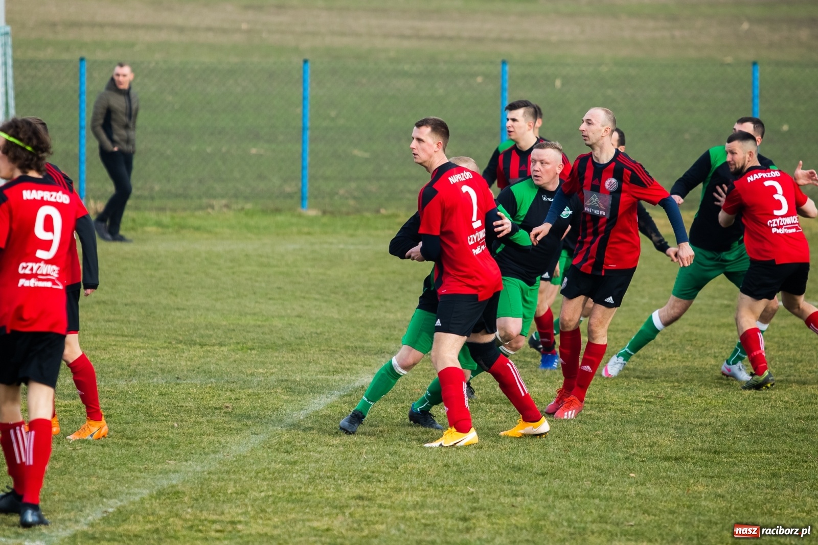 Zdjęcie w galerii na portalu naszraciborz.pl: Kanonada w Pietraszynie. Rezerwy Czyżowic górą [FOTO] wiadomości z regionu