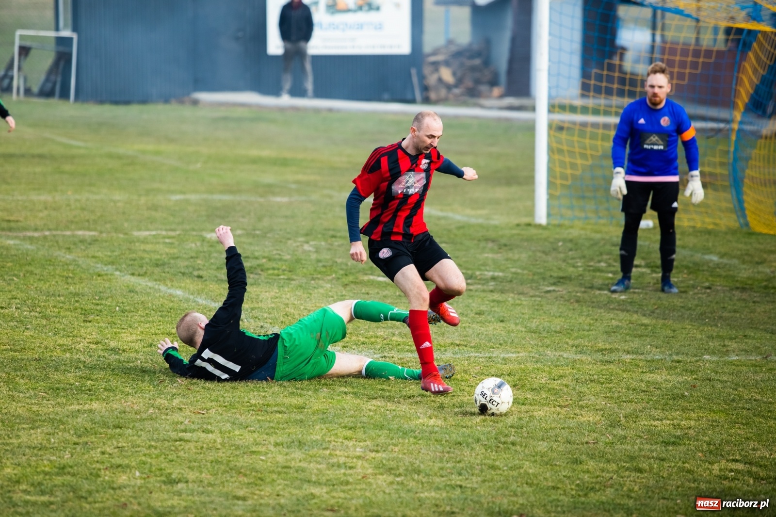 Zdjęcie w galerii na portalu naszraciborz.pl: Kanonada w Pietraszynie. Rezerwy Czyżowic górą [FOTO] wiadomości z regionu